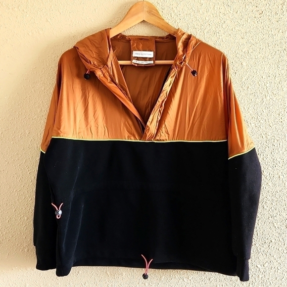 URBAN Outfitters sweater - Picture 1 of 5